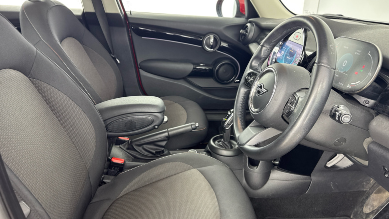 MINI Hatchback 1.5 Cooper Classic 5dr Auto Petrol Hatchback